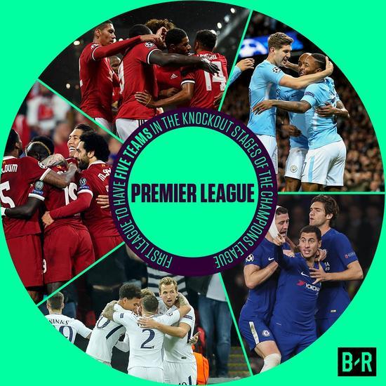 在与新西兰女足的友谊赛中，克尔受邀在一位球迷的孕肚上签名（友谊赛对阵新西兰女足，克尔受邀为球迷孕肚签名）