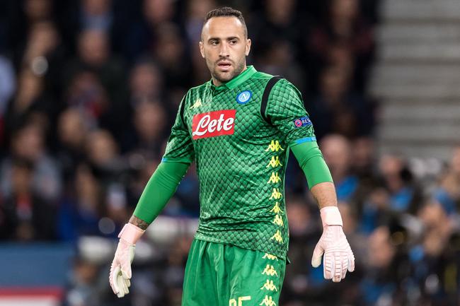 官方：鸟栖砂岩与主帅小菊昭雄续约至26／27赛季结束（鸟栖砂岩官宣与主帅小菊昭雄续约，合同至2026／27赛季末）