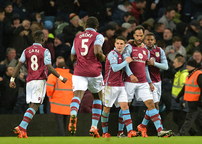 五星吐槽中足联颁奖会：简陋敷衍，还不如有些公司的年会现场（中足联颁奖礼遭五颗星差评：寒酸敷衍，比不过不少公司的年会）