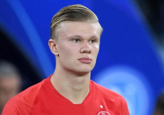 葡足协主席：围绕C罗未参加若塔葬礼的争议是极大的不公（葡萄牙足协主席：围绕C罗缺席若塔葬礼的炒作极其不公）