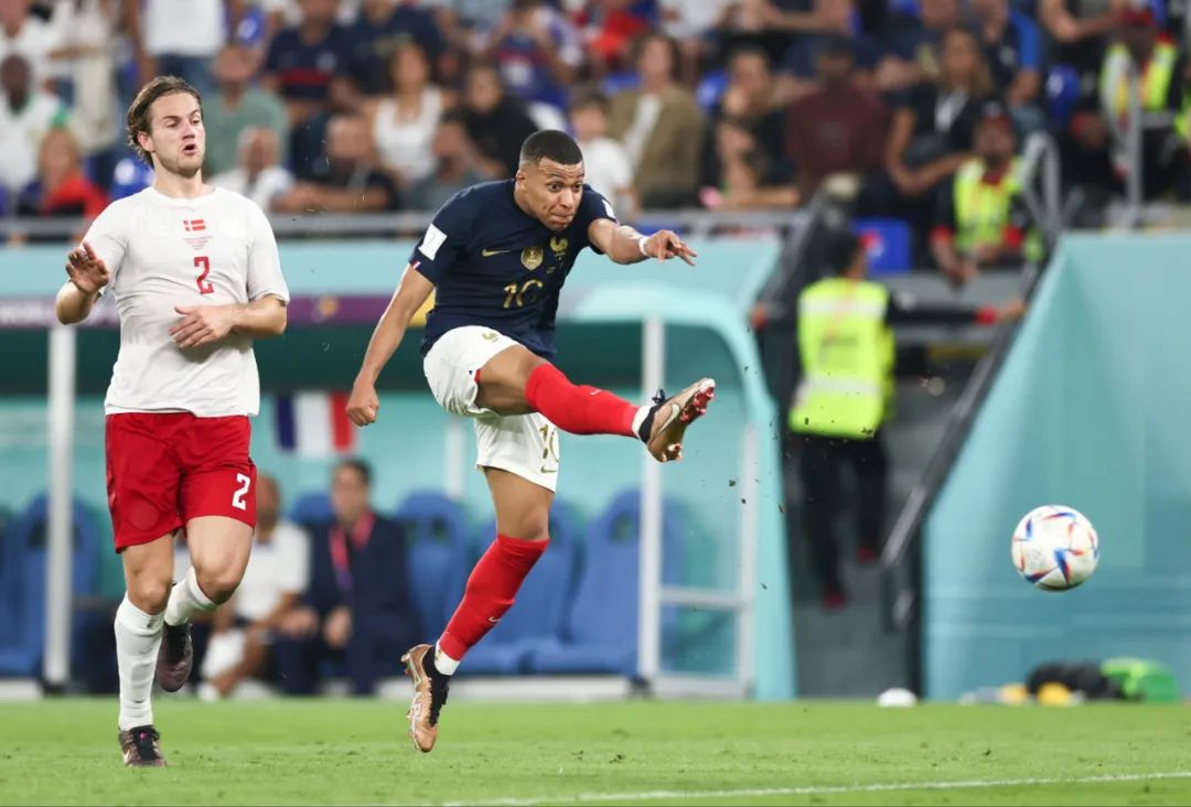 连续22场进球纪录遭终结，巴萨自23年11月以来首次欧冠被零封（巴萨22场连进势头中断，自2023年11月以来欧冠首遭零封）